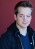 photo Jason Earles